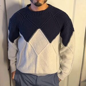 Stylish Navy and White Crewneck Sweater
